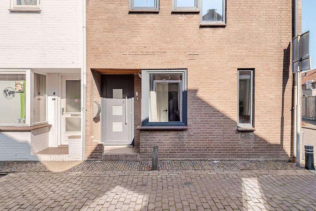 Loopafstand Lokale Winkels En Zeedijk! - Prachtig Vakantiehuis! * Terneuzen